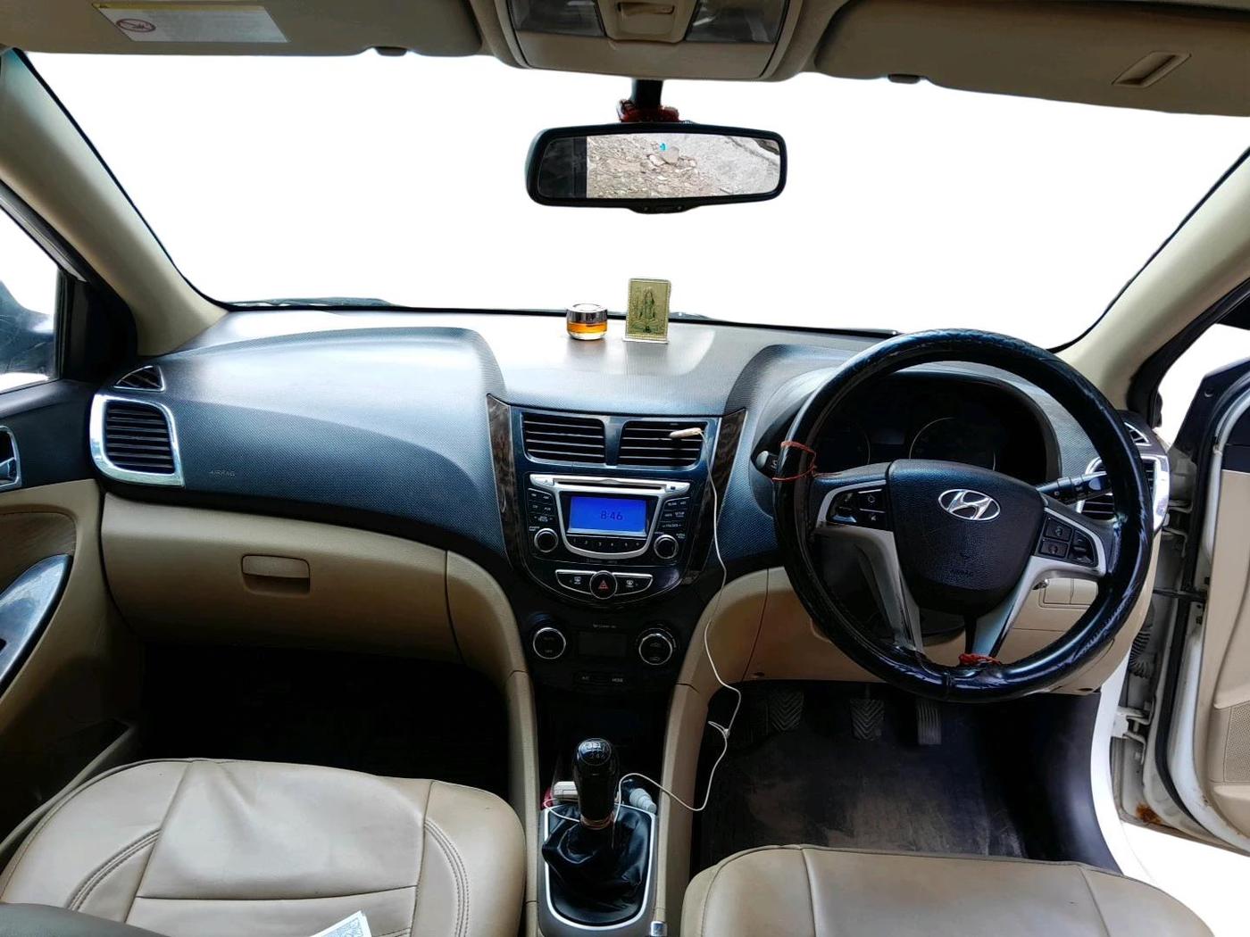2014 Hyundai Verna FLUIDIC 1.6 CRDI SX, Diesel, Manual, 1,16,257 km, interior