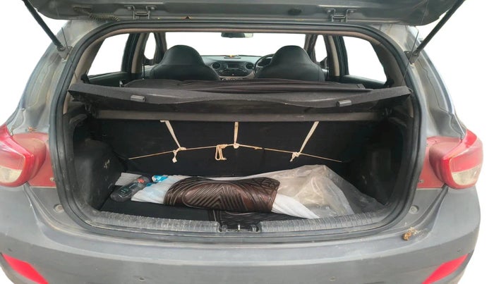 2015 Hyundai Grand i10 SPORTZ 1.2 KAPPA VTVT, Petrol, Manual, 1,06,191 km, exterior