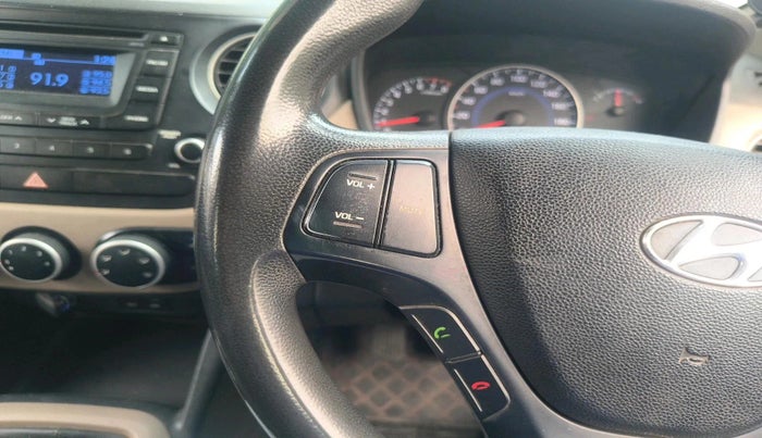 2015 Hyundai Grand i10 SPORTZ 1.2 KAPPA VTVT, Petrol, Manual, 1,06,191 km, interior