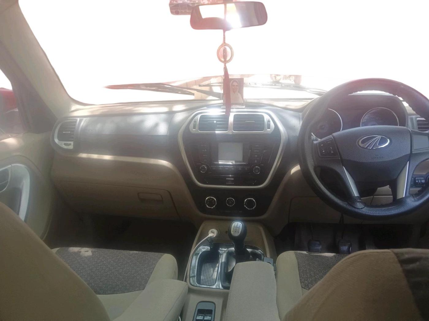 2016 Mahindra TUV300 T8, Diesel, Manual, 69,062 km, interior