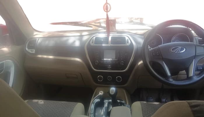 2016 Mahindra TUV300 T8, Diesel, Manual, 69,062 km, interior