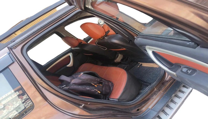 2014 Renault Duster 85 PS RXL DIESEL, Diesel, Manual, 1,27,936 km, interior