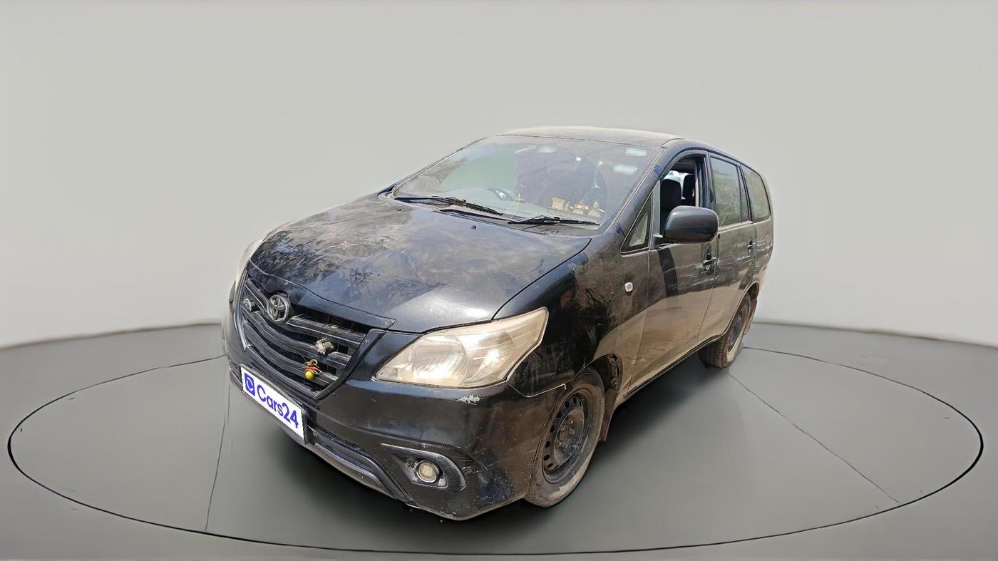 2011 Toyota Innova 2.5 E 7 STR, Diesel, Manual, 2,76,380 km, exterior