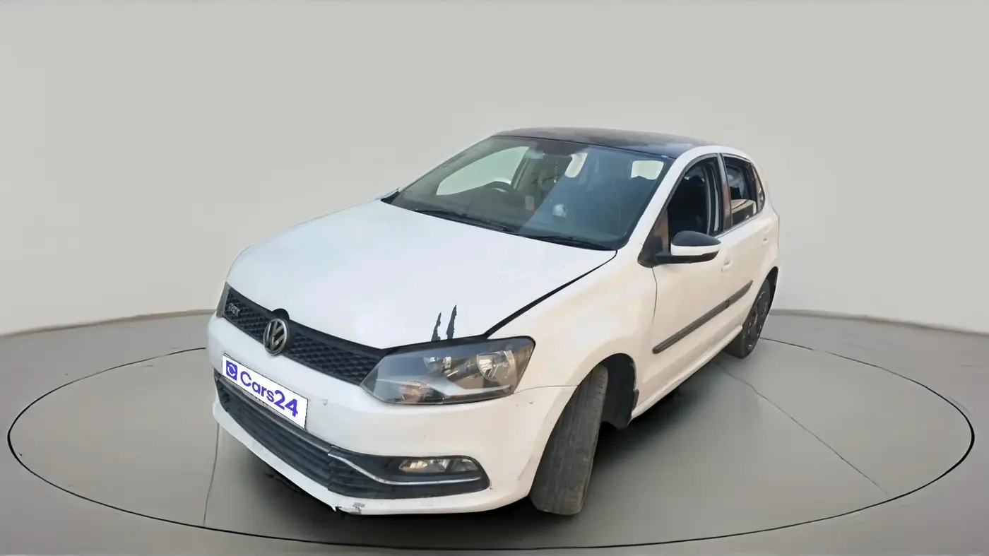 2016 Volkswagen Polo COMFORTLINE 1.2L, Petrol, Manual, 1,15,730 km, exterior