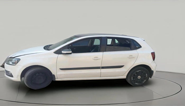 2016 Volkswagen Polo COMFORTLINE 1.2L, Petrol, Manual, 1,15,730 km, exterior