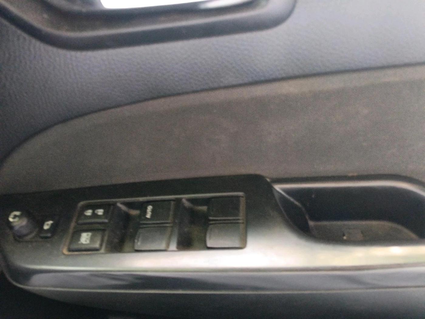 2014 Maruti Swift VXI, Petrol, Manual, 19,806 km, interior