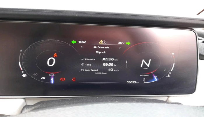 2022 Mahindra XUV700 AX 5 D MT 7 STR, Diesel, Manual, 53,653 km, interior