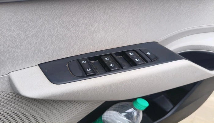 2023 KIA CARENS PREMIUM 1.5 DIESEL IMT 7 STR, Diesel, Manual, 57,652 km, interior