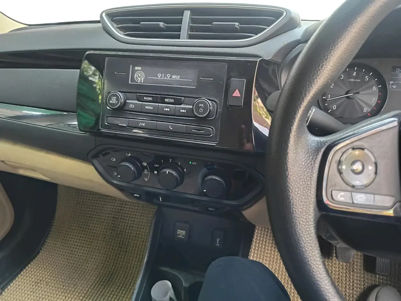 2018 Honda Amaze 1.2L I-VTEC S, Petrol, Manual, 45,725 km, interior
