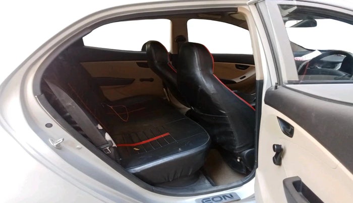 2015 Hyundai Eon ERA +, Petrol, Manual, 79,554 km, interior