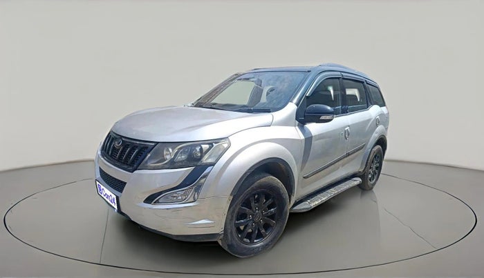 2016 Mahindra XUV500 W10, Diesel, Manual, 1,41,137 km, exterior