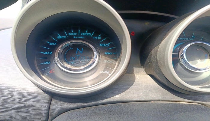 2016 Mahindra XUV500 W10, Diesel, Manual, 1,41,137 km, interior