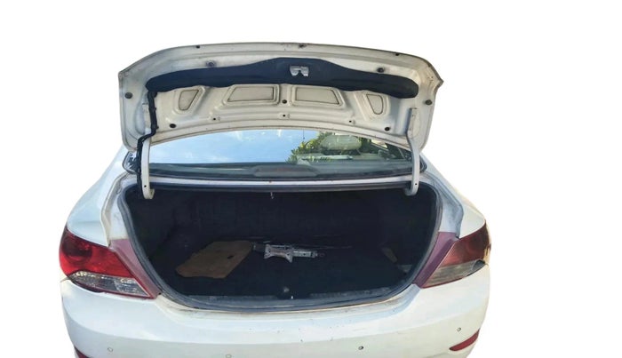 2013 Hyundai Verna FLUIDIC 1.6 CRDI SX, Diesel, Manual, 1,04,863 km, exterior