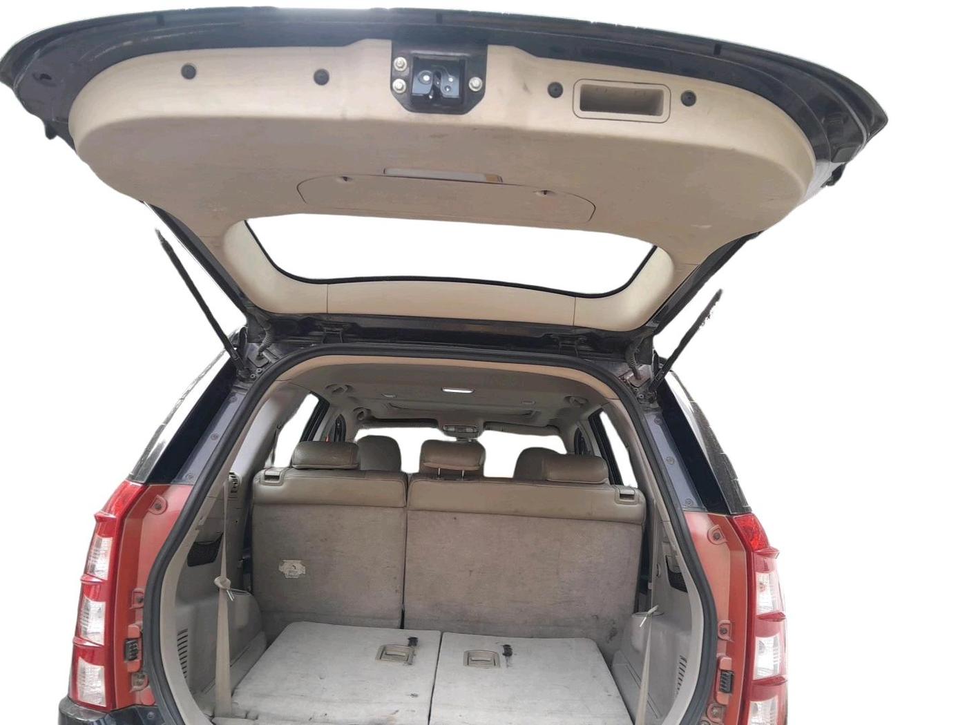 2018 Mahindra XUV500 W10 1.99, Diesel, Manual, 1,68,174 km, exterior