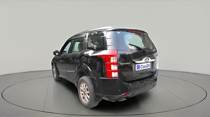 2018 Mahindra XUV500 W10 1.99, Diesel, Manual, 1,68,174 km, exterior