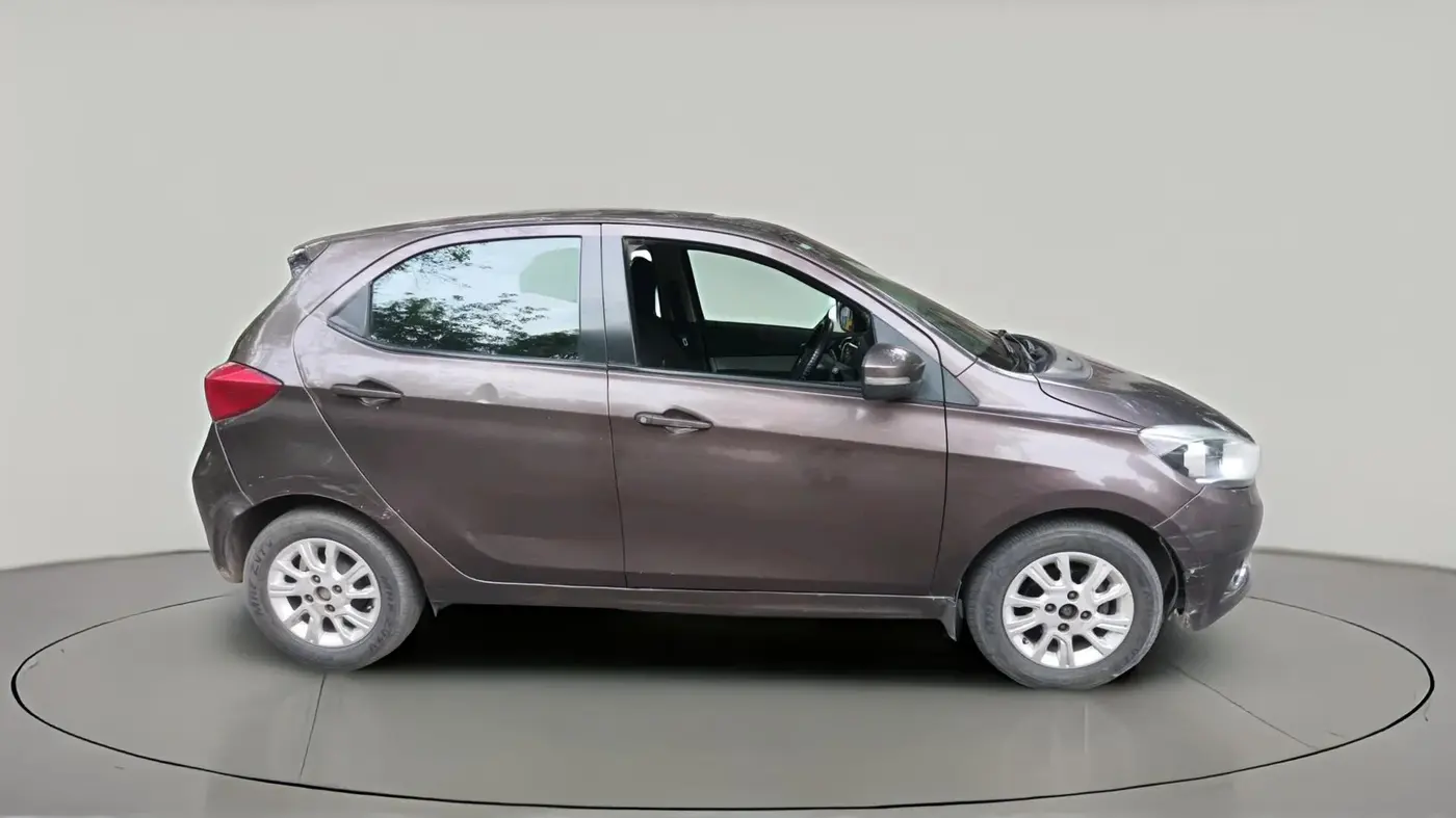 2017 Tata Tiago XZ DIESEL, Diesel, Manual, 1,41,168 km, exterior