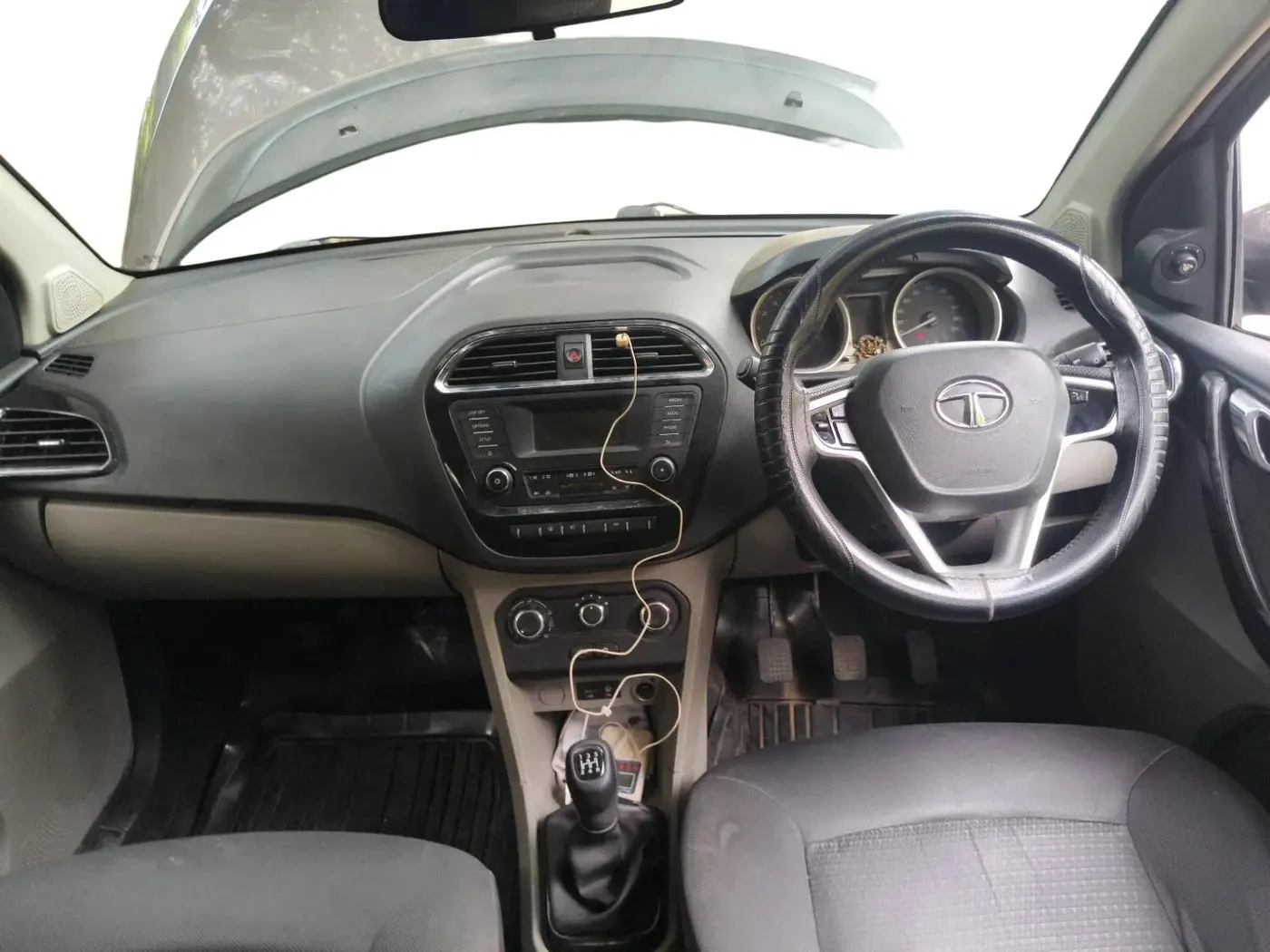 2017 Tata Tiago XZ DIESEL, Diesel, Manual, 1,41,168 km, interior