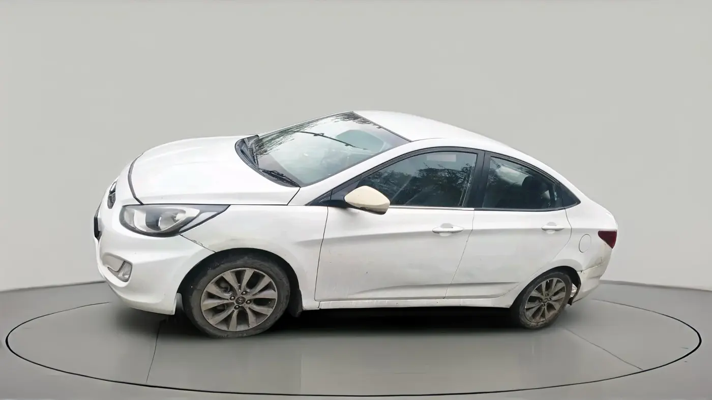 2014 Hyundai Verna FLUIDIC 1.6 CRDI SX, Diesel, Manual, 1,28,213 km, exterior
