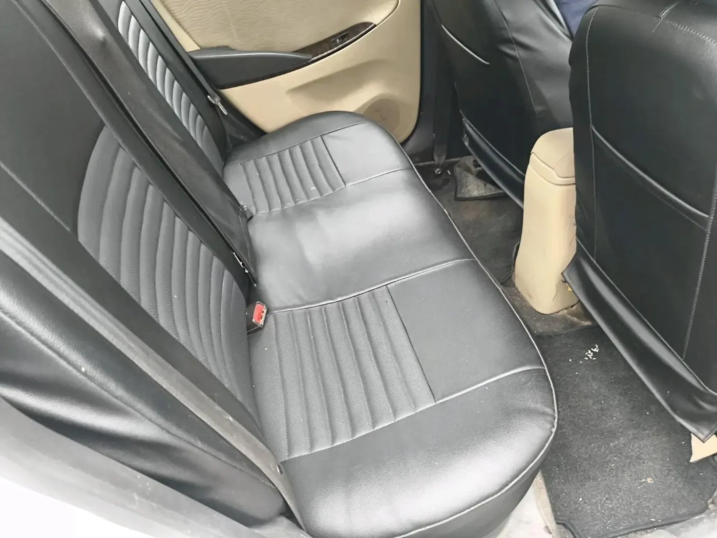 2014 Hyundai Verna FLUIDIC 1.6 CRDI SX, Diesel, Manual, 1,28,213 km, interior