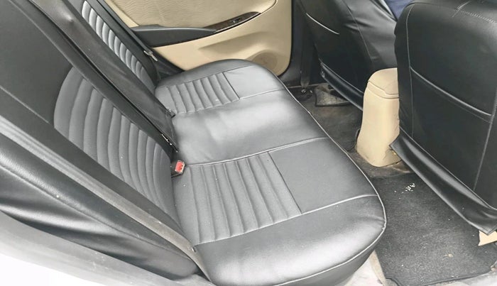 2014 Hyundai Verna FLUIDIC 1.6 CRDI SX, Diesel, Manual, 1,28,213 km, interior