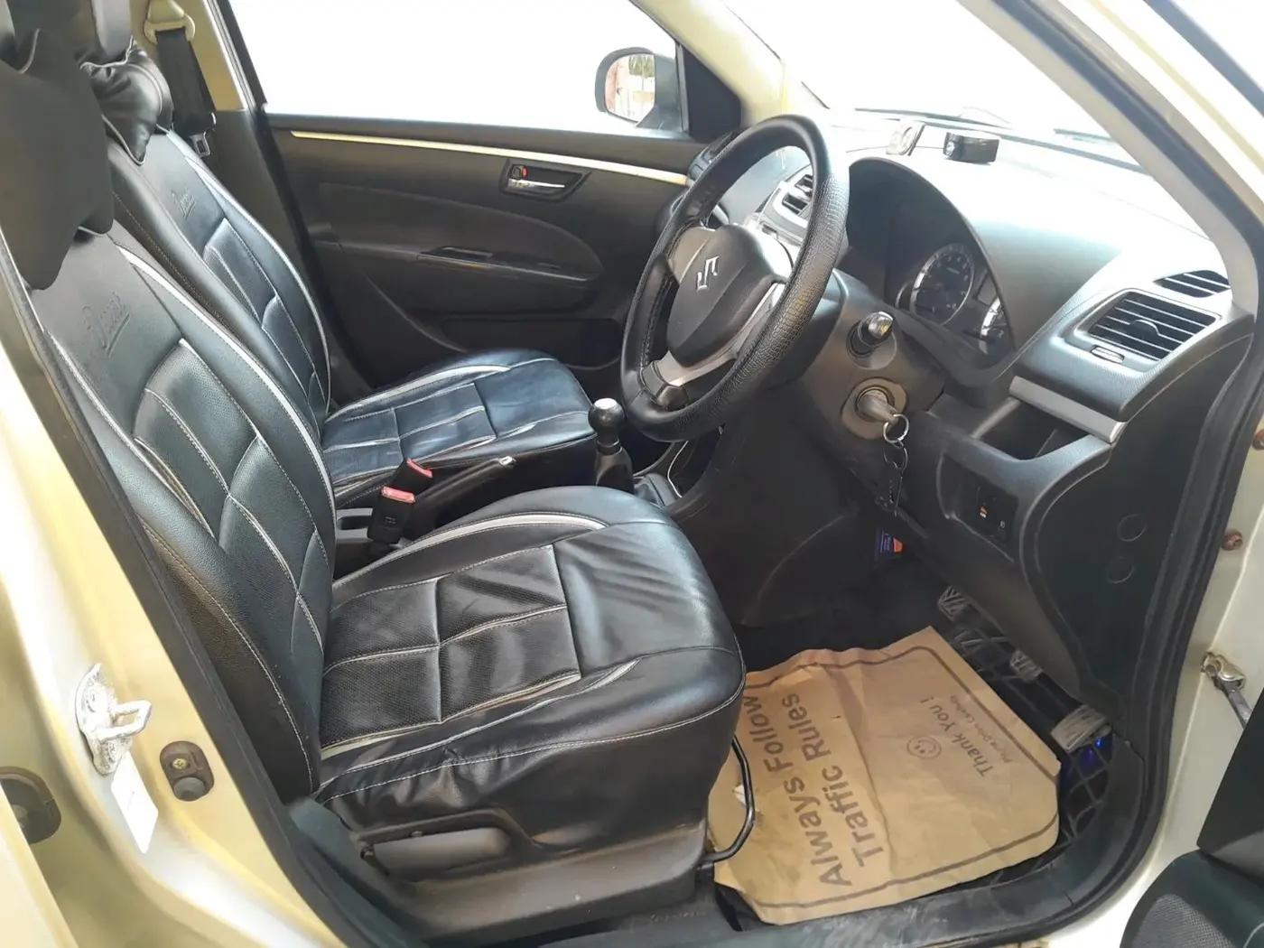 2015 Maruti Swift VXI, Petrol, Manual, 92,000 km, interior