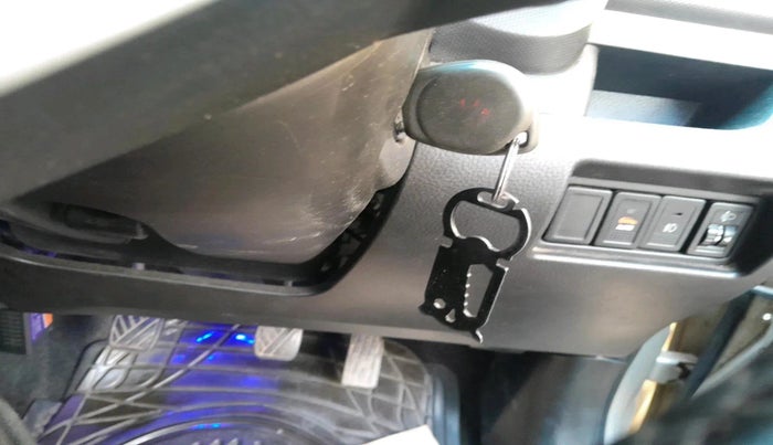 2015 Maruti Swift VXI, Petrol, Manual, 91,530 km, interior