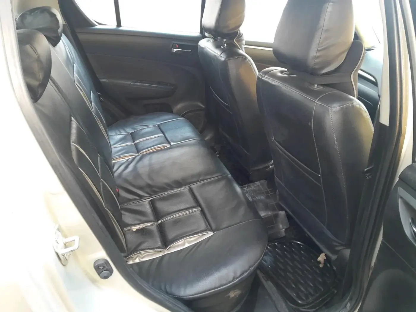 2015 Maruti Swift VXI, Petrol, Manual, 92,000 km, interior