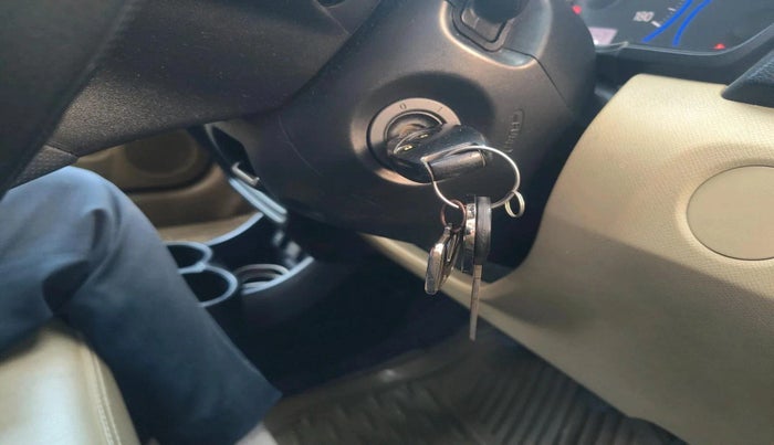 2016 Honda Amaze 1.2L I-VTEC S, Petrol, Manual, 29,739 km, interior