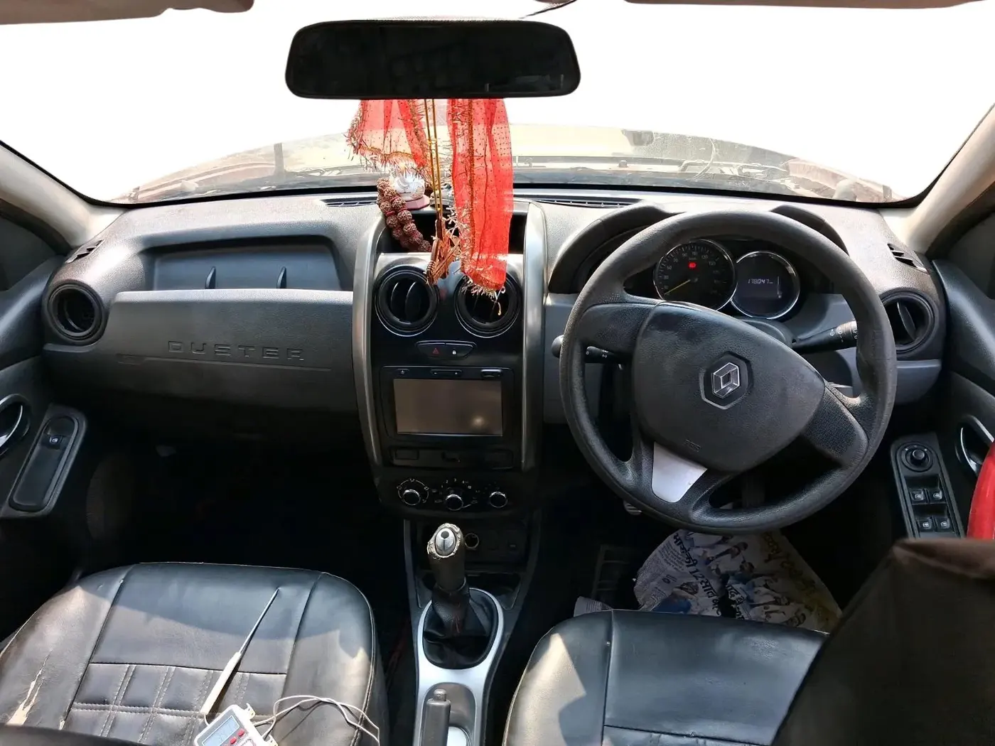2017 Renault Duster 85 PS RXL DIESEL, Diesel, Manual, 1,78,047 km, interior
