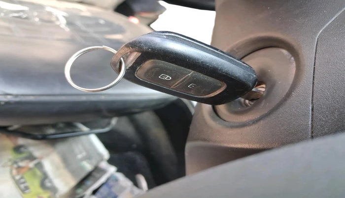 2017 Renault Duster 85 PS RXL DIESEL, Diesel, Manual, 1,78,047 km, interior