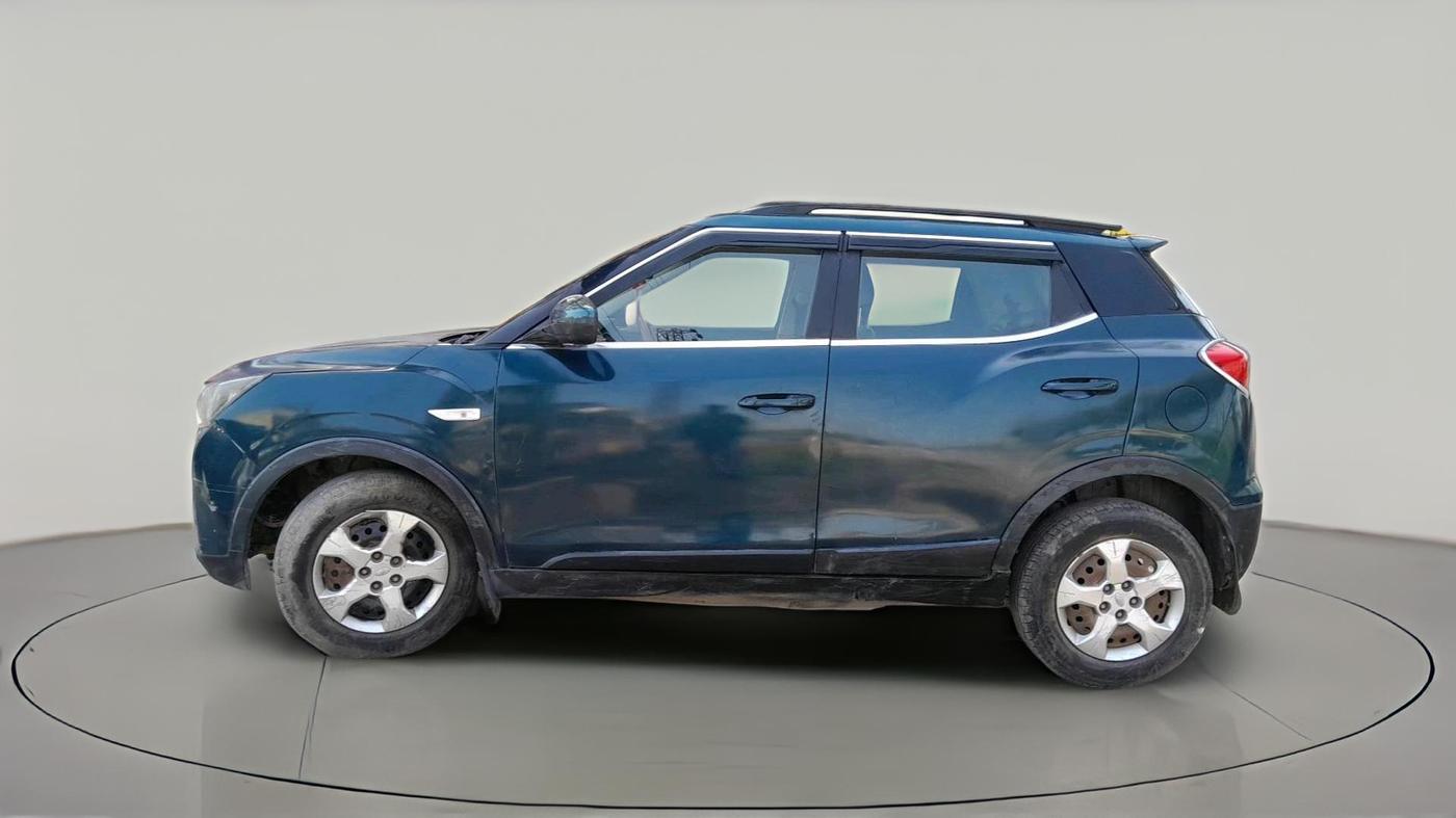 2019 Mahindra XUV300 W6 1.5 DIESEL, Diesel, Manual, 75,459 km, exterior