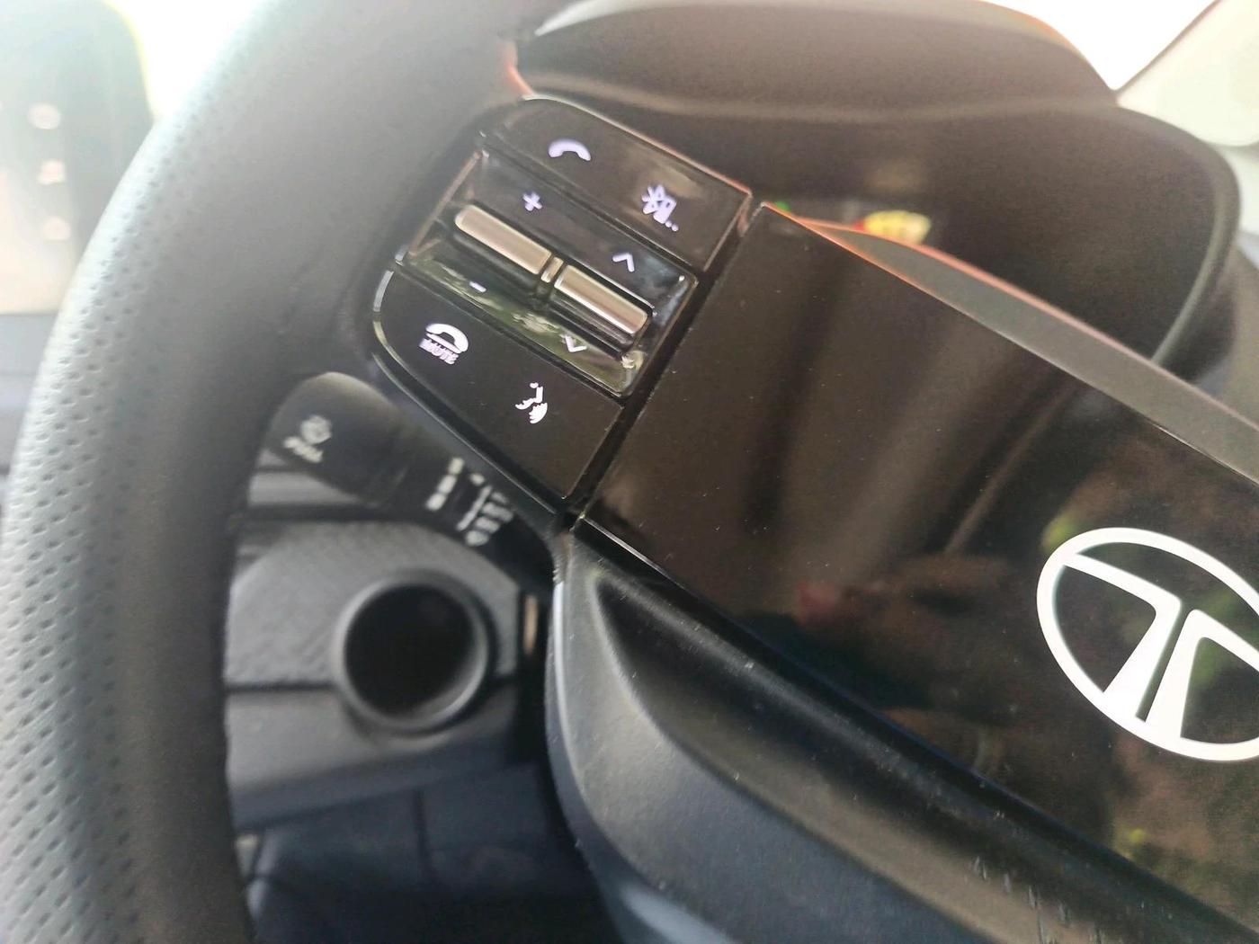 2024 Tata NEXON Smart Plus S 1.2 iCNG, CNG, Manual, 22,941 km, interior