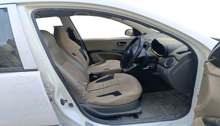 2011 Hyundai i10 MAGNA 1.1, Petrol, Manual, 37,201 km, interior