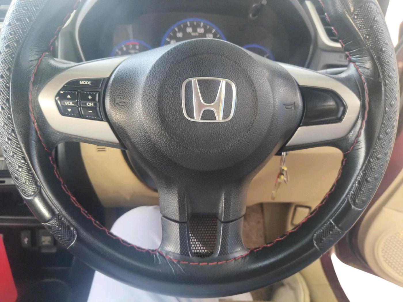 2016 Honda Amaze 1.2L I-VTEC S, Petrol, Manual, 80,356 km, interior