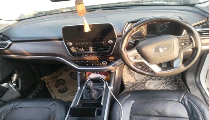 2021 Tata Harrier XT 2.0L KRYOTEC, Diesel, Manual, 56,558 km, interior