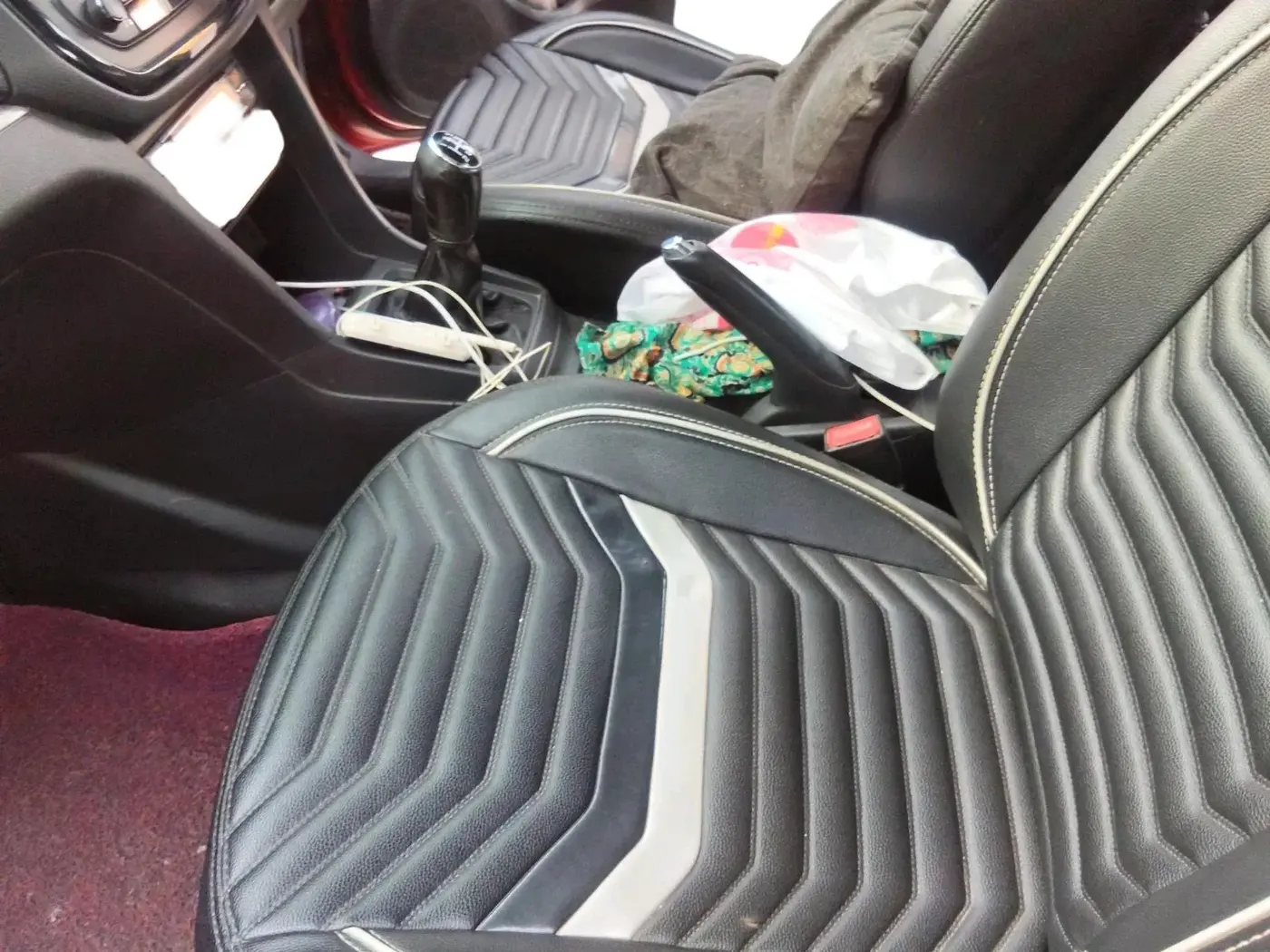 2017 Maruti Vitara Brezza ZDI, Diesel, Manual, 97,206 km, interior