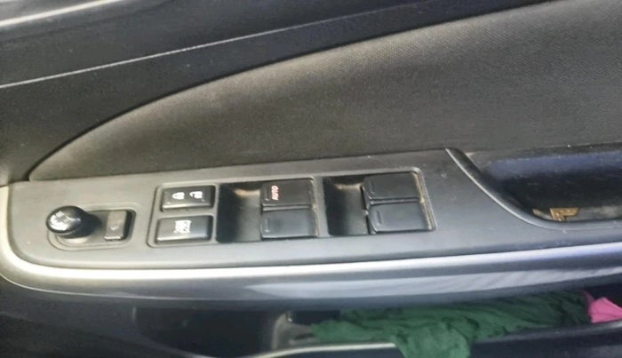 2018 Maruti Swift ZXI, Petrol, Manual, 59,099 km, interior