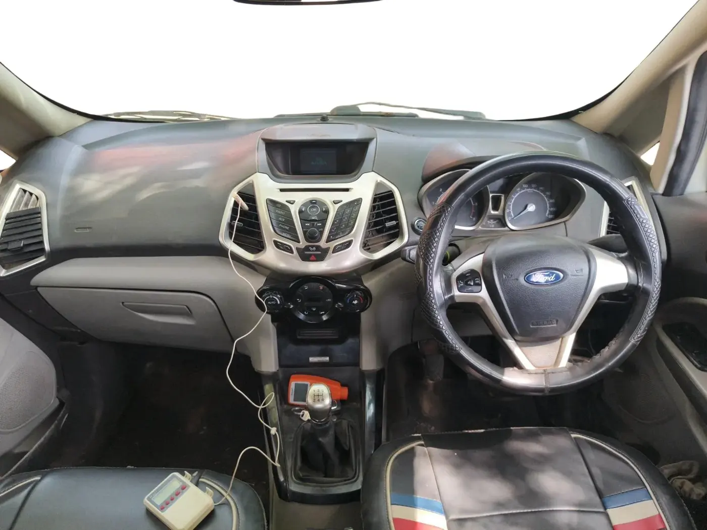 2016 Ford Ecosport TITANIUM 1.5L DIESEL, Diesel, Manual, 1,06,867 km, interior