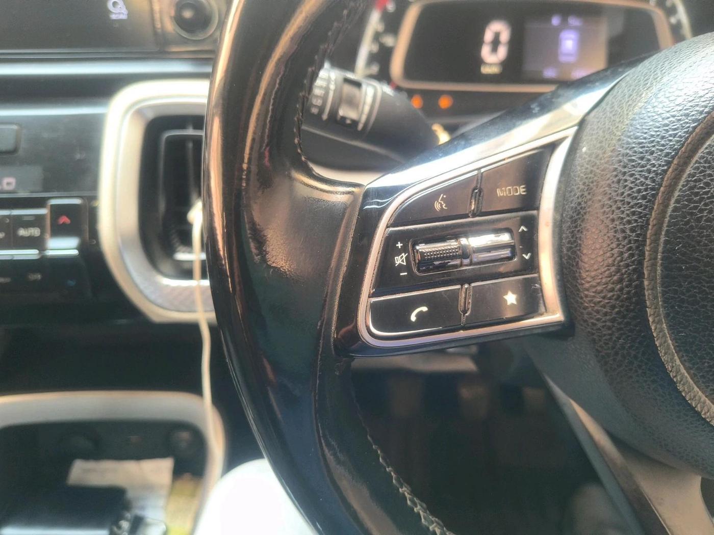 2020 KIA SONET HTX 1.5, Diesel, Manual, 2,47,579 km, interior