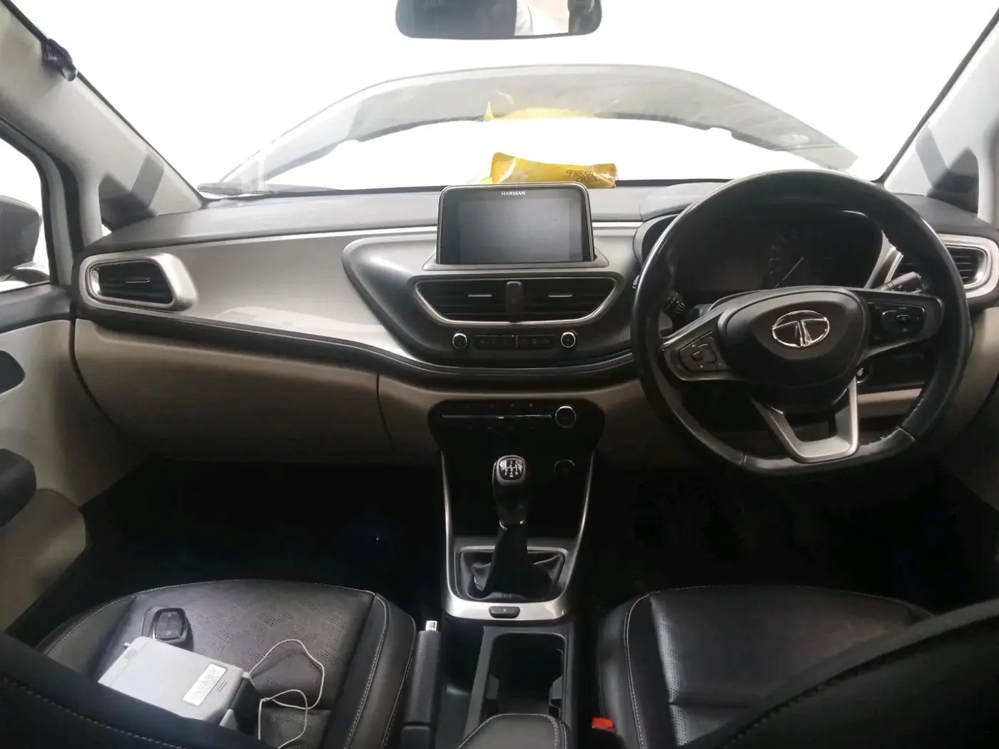 2021 Tata ALTROZ XZ PLUS I-TURBO PETROL, Petrol, Manual, 31,011 km, interior