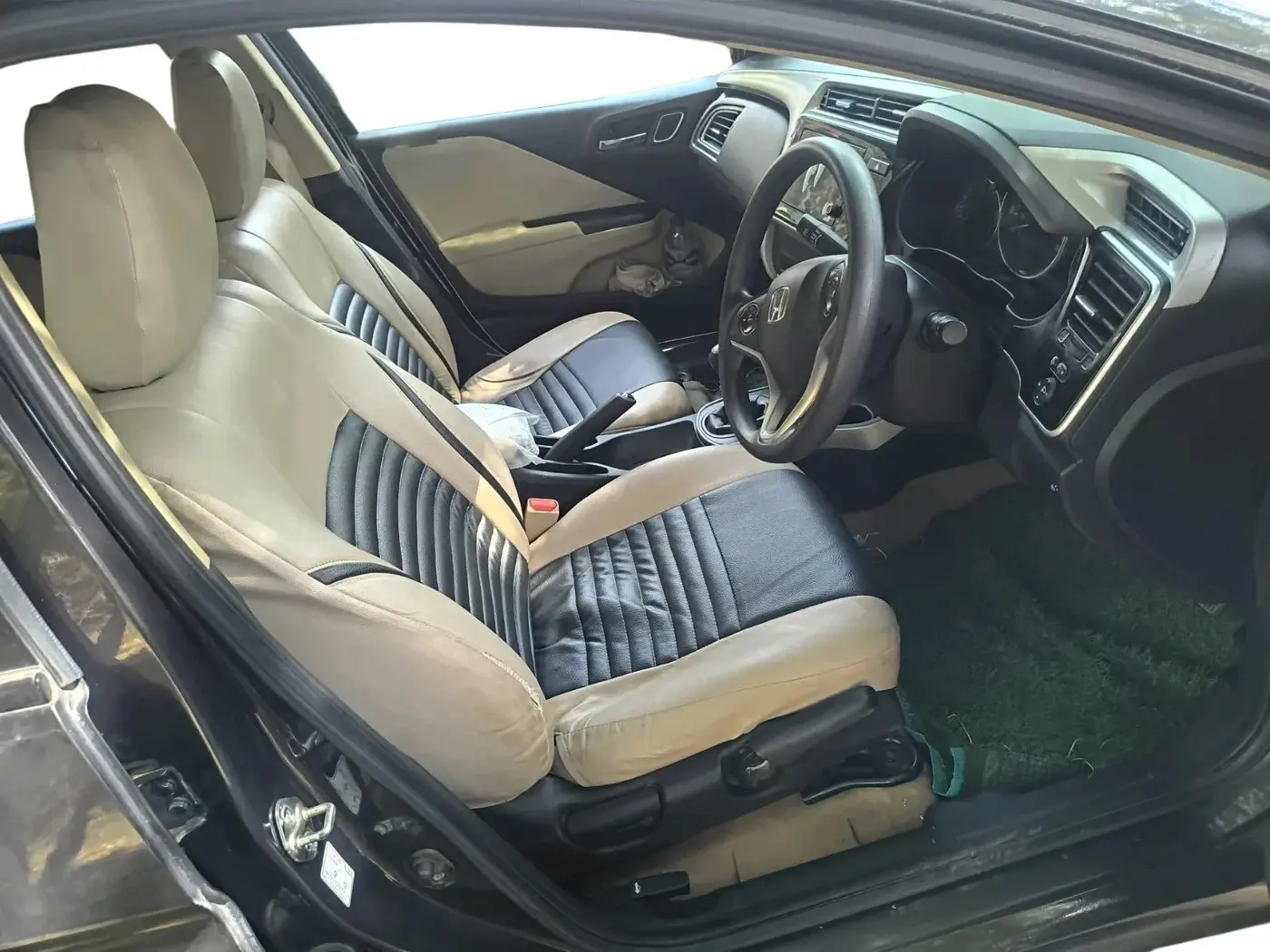 2019 Honda City 1.5L I-VTEC V MT, Petrol, Manual, 26,072 km, interior