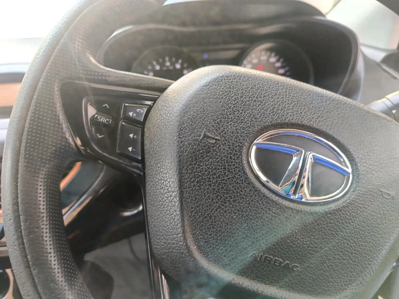 2019 Tata NEXON KRAZ MT DIESEL, Diesel, Manual, 1,14,698 km, interior
