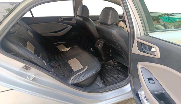 2016 Hyundai Elite i20 MAGNA 1.4 CRDI, Diesel, Manual, 1,01,709 km, interior