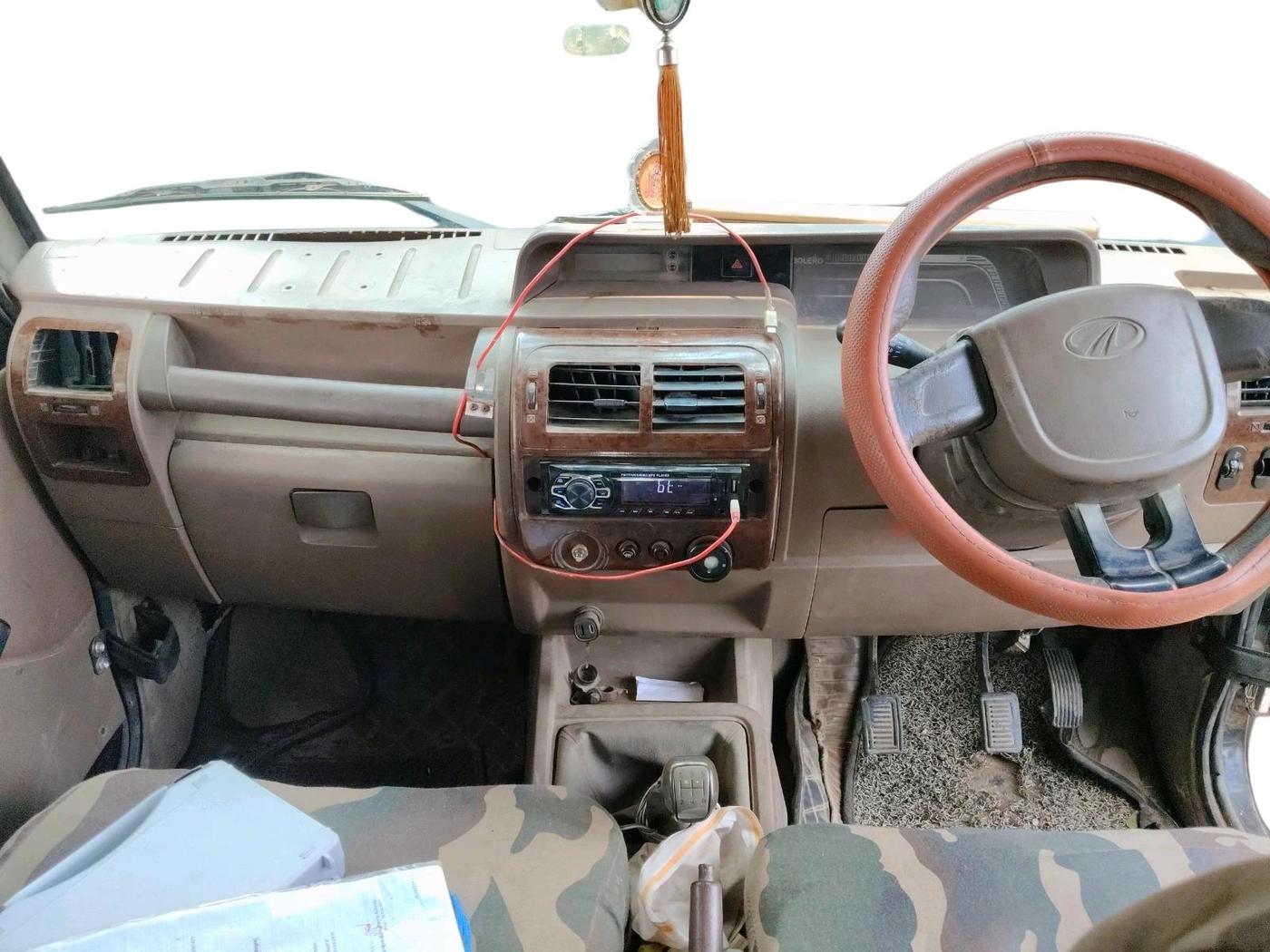 2016 Mahindra Bolero ZLX BS IV, Diesel, Manual, 2,50,075 km, interior