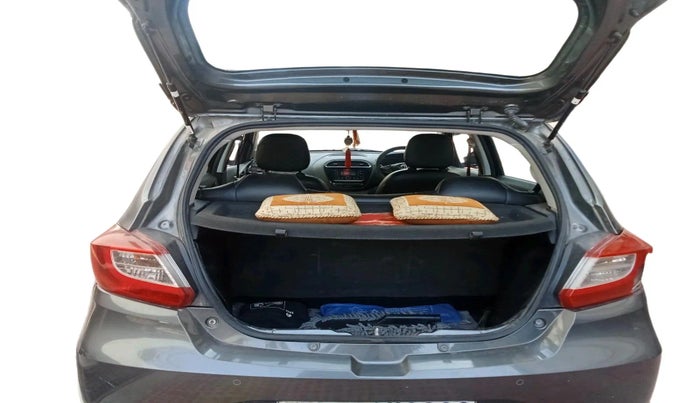 2023 Tata Tiago XT PETROL, Petrol, Manual, 26,864 km, exterior