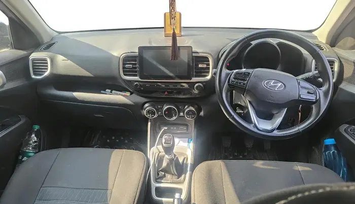 2022 Hyundai VENUE SX 1.5 CRDI, Diesel, Manual, 29,850 km, interior