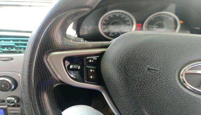 2015 Tata Safari Storme 2.2 EX 4X2, Diesel, Manual, 1,08,829 km, interior