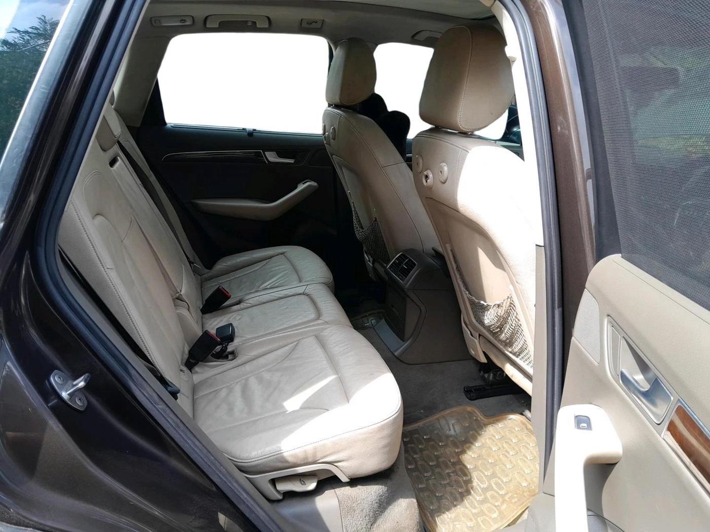 2012 Audi Q5 2.0 TDI QUATTRO, Diesel, Automatic, 1,81,601 km, interior