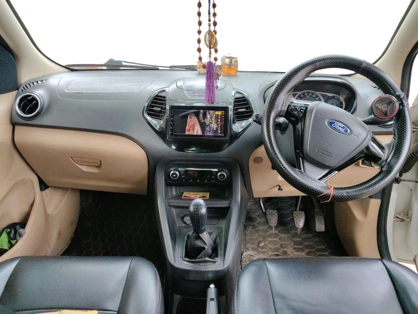2016 Ford Figo Aspire TITANIUM1.5 DIESEL, Diesel, Manual, 1,49,978 km, interior