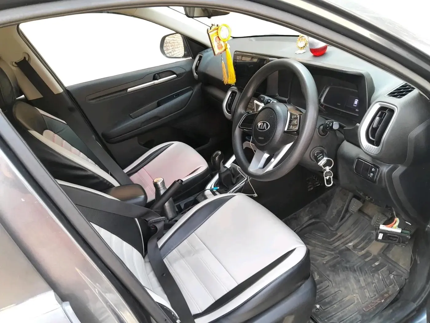 2021 KIA SONET HTE 1.5, Diesel, Manual, 73,511 km, interior